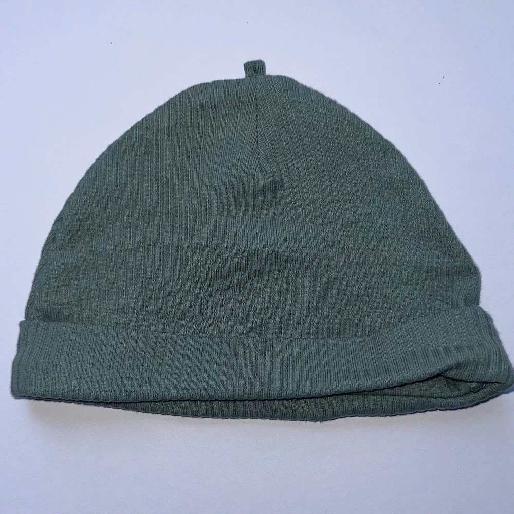 Carter's Baby Sage Green Ribbed 2 Pc Hat & Pant Set Size‎ 9mo
